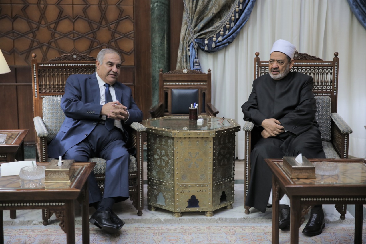 الإمام الأكبر يستقبل رئيس المحكمة الدستورية العليا