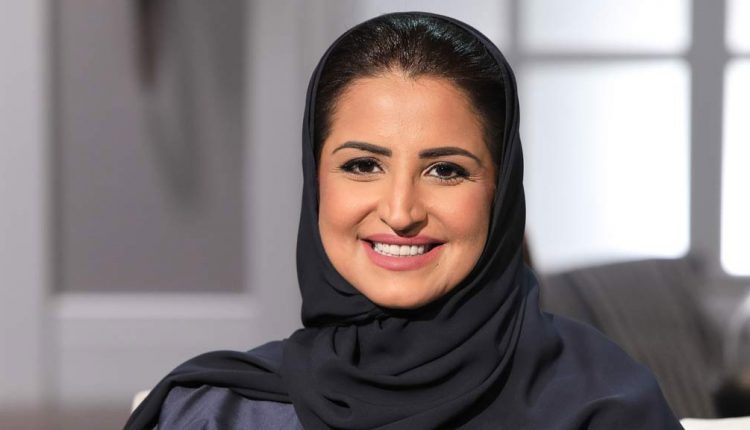 الاعلامية سمر المقرن  