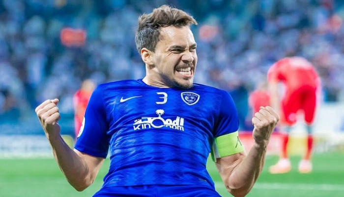 كارلوس إدواردو لاعب الهلال السعودي