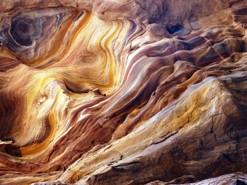 الكانيون الملون بنويبع كنز من الطبيعة