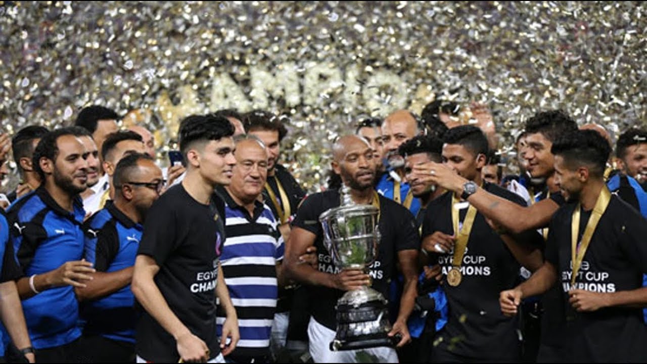 جانب من احتفال لاعبي الزمالك بكاس مصر جانب من احتفال لاعبي الزمالك بكاس مصر