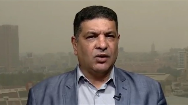 اشرف ابو الهول 