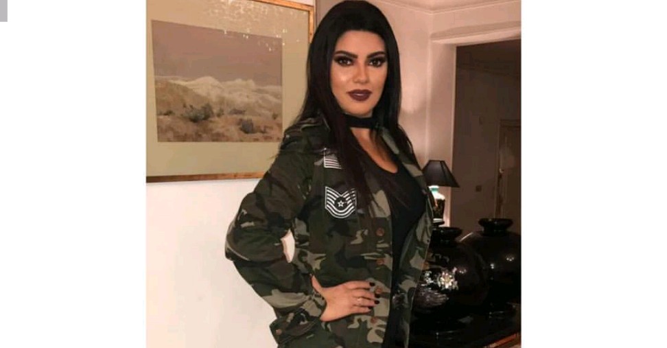 عزة مجاهد