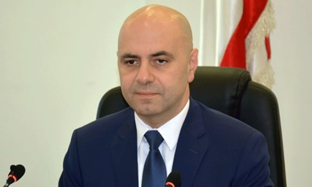 نائب رئيس مجلس الوزراء غسان حاصباني يستقيل من منصبه نائب رئيس مجلس الوزراء غسان حاصباني يستقيل من منصبه