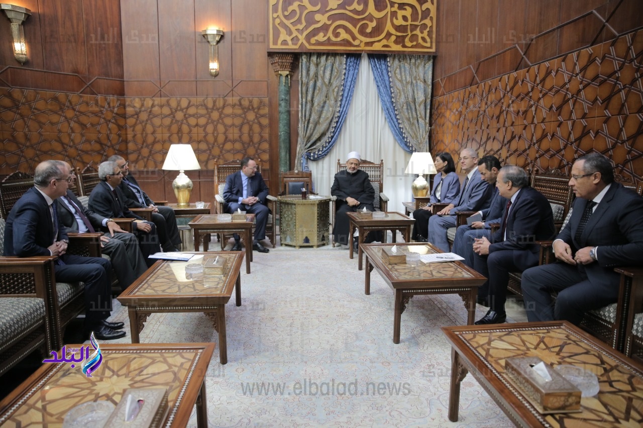 الإمام الأكبر: نسعى لافتتاح مراكز ثقافية أزهرية