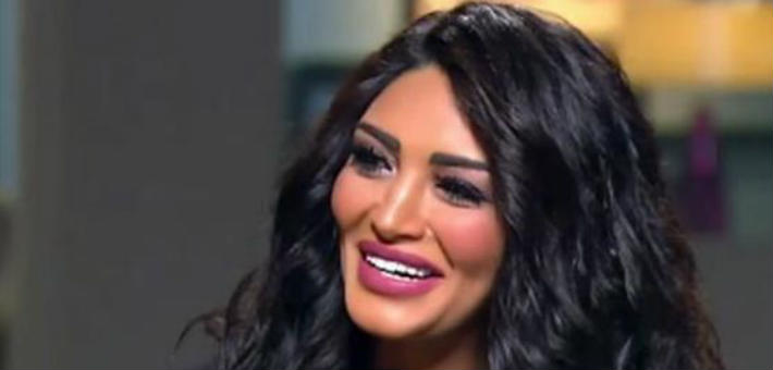 الإعلامية سالى عبد السلام الإعلامية سالى عبد السلام