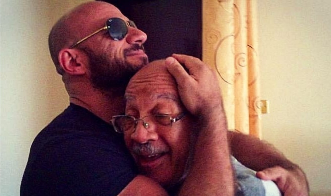 احمد مكي و والدة 