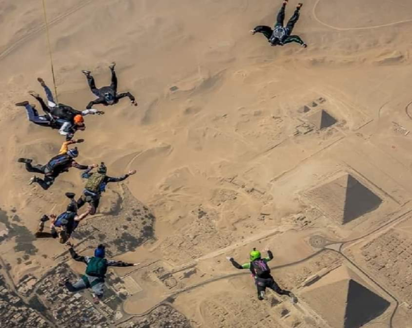 مهرجان مصر الدولي للقفز بالمظلات مهرجان مصر الدولي للقفز بالمظلات