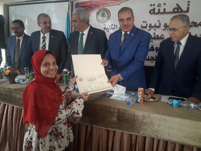 المحرصاوي يكرم طالبات كلية بنات الأزهر المتفوقات بأسيوط