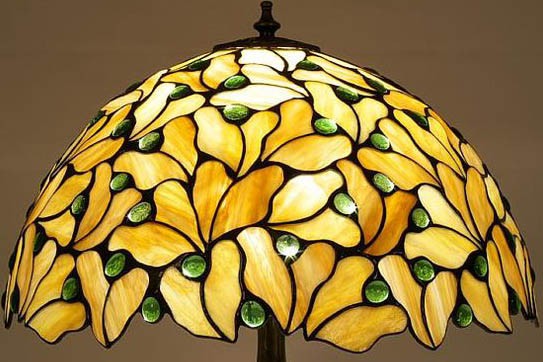 فن الزجاج المعشق