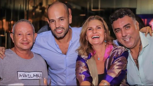 يسرا وابو