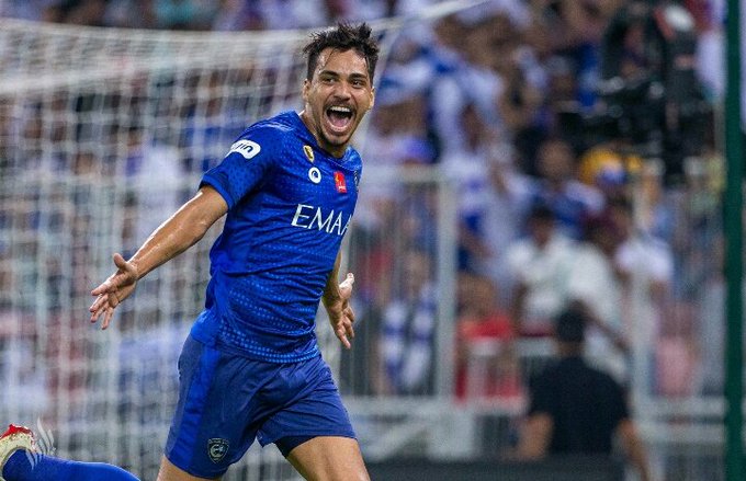 كارلوس إدواردو لاعب الهلال