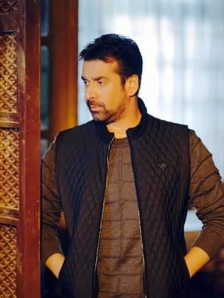 كريم عبد العزيز 