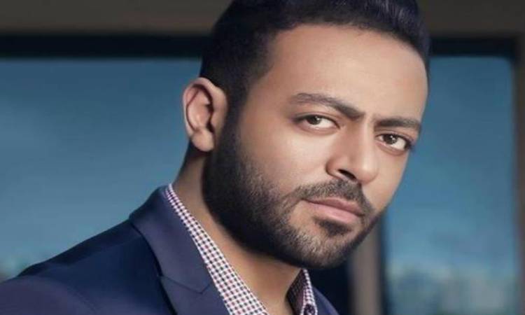المطرب تامر عاشور