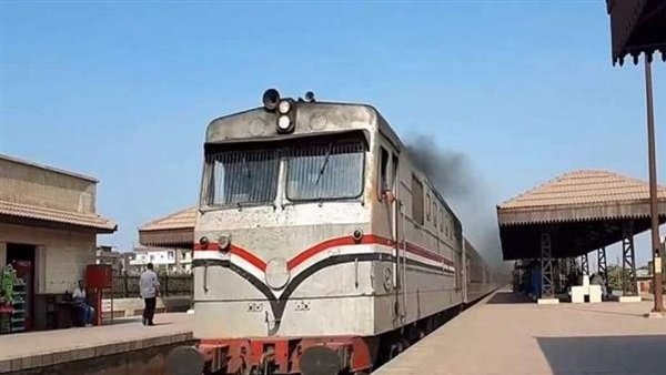 حقيقة سقوط شخصين اسفل عجلات قطار الغربية حقيقة سقوط شخصين اسفل عجلات قطار الغربية