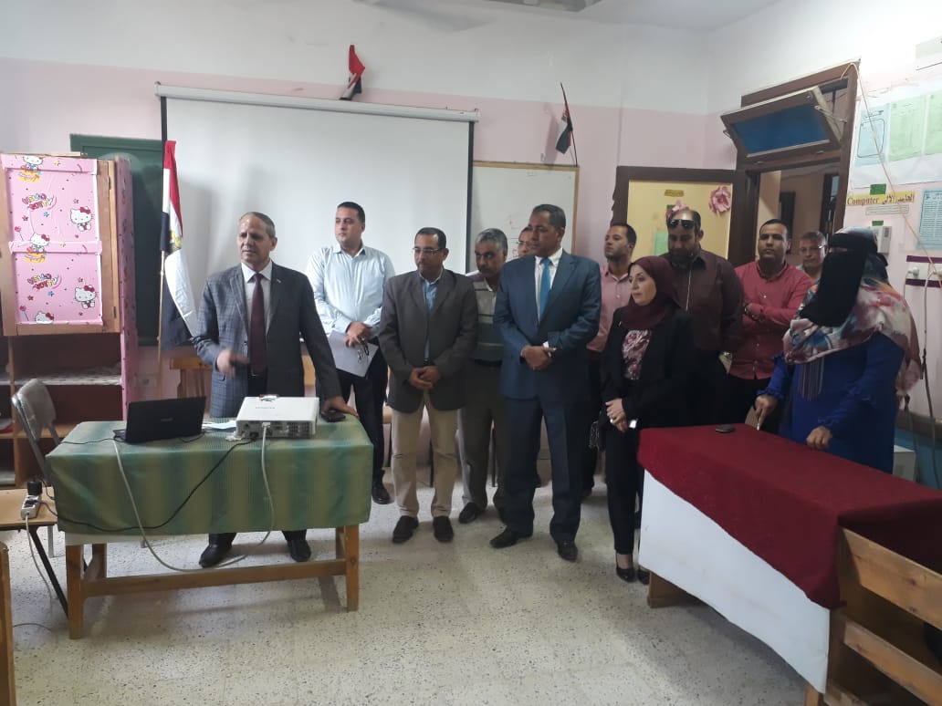وكيل تعليم الفيوم يتابع تدريب مهارات الحاسوب للإداريين بطامي
