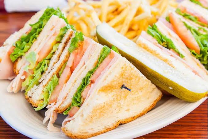 كلوب ساندوتش