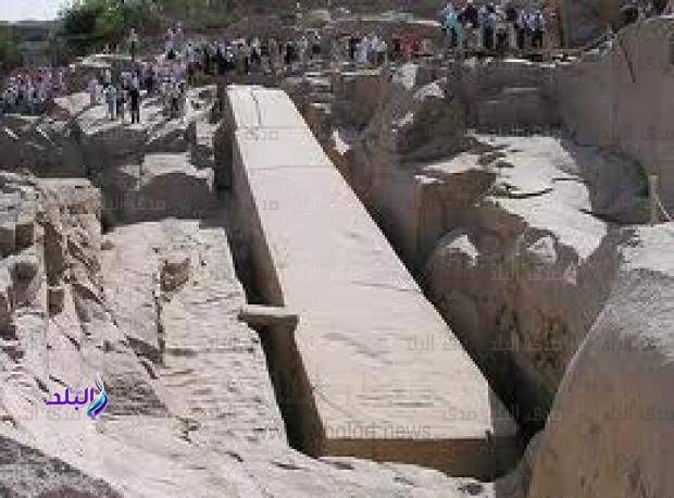 المسلة الناقصة بأسوان المسلة الناقصة بأسوان
