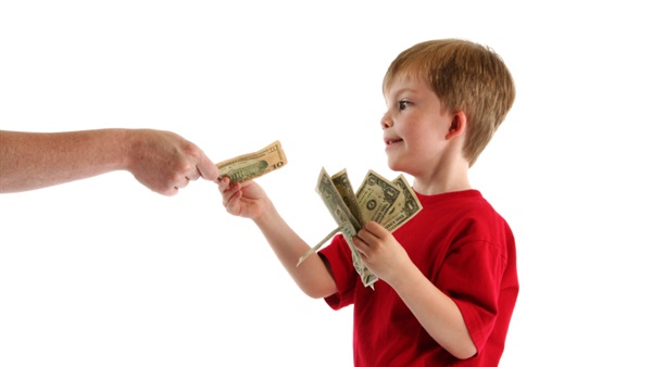 توزيع الأب أمواله على أبنائه توزيع الأب أمواله على أبنائه