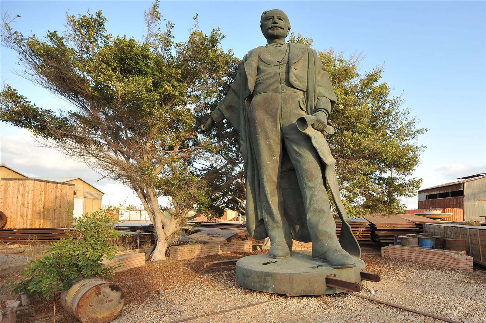 تمثال ديليسبس