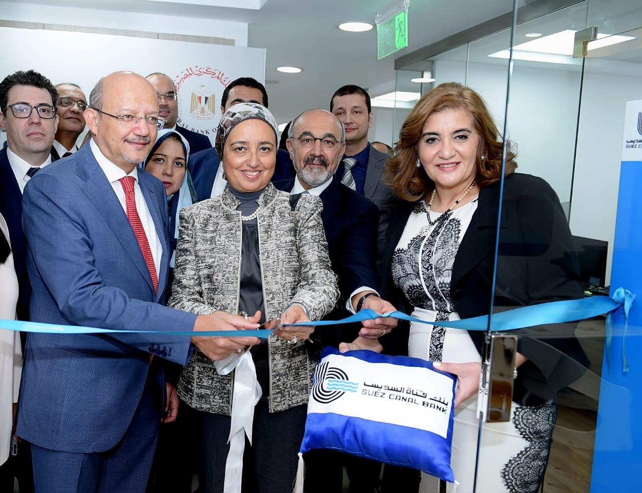 خلال افتتاح المركز خلال افتتاح المركز