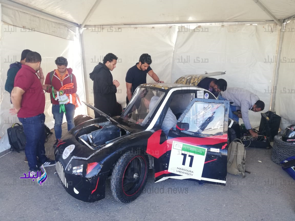 فريق هندسة المنصورة يحصد عدة جوائز فى مسابقة للسيارات