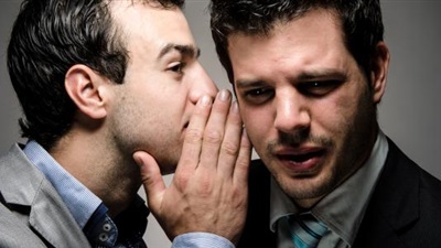 ذكر عيوب الخاطب لمن سأل عنه