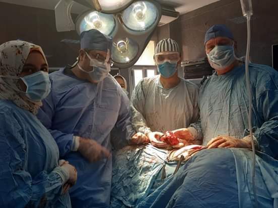 بعد استئصال ورم يصل كيلو جرام .. بنها الجامعى : استقرار حال  بعد استئصال ورم يصل كيلو جرام .. بنها الجامعى : استقرار حال