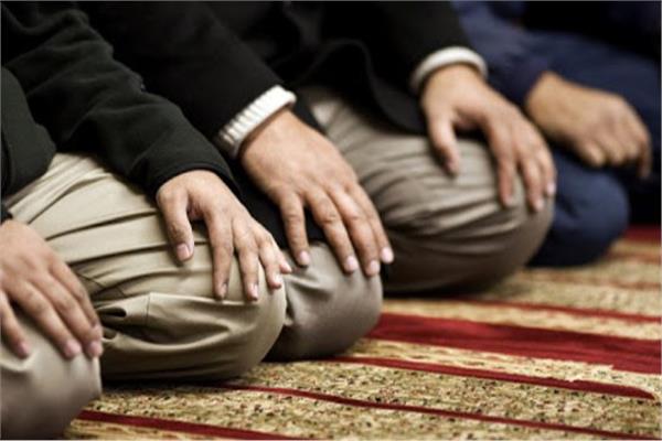 حكم قول محمد بدون سيدنا في الصلاة حكم قول محمد بدون سيدنا في الصلاة