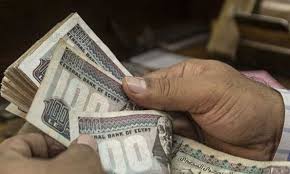 الحكومة تطالب البرلمان بإقرار التحول للدعم النقدي