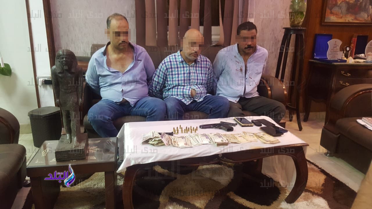 المتهمين 