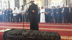 حكمُ مَن فاتته التكبيرةُ الأولى في الجنازة