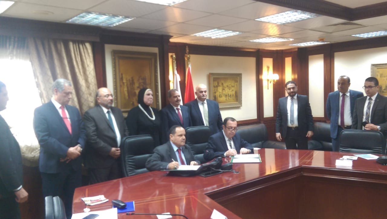 مشروع تحويل السيارات للعمل بالغاز الطبيعي