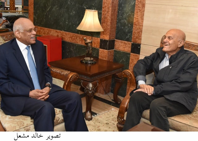 رئيس البرلمان والجراح العالمي مجدي يعقوب رئيس البرلمان والجراح العالمي مجدي يعقوب