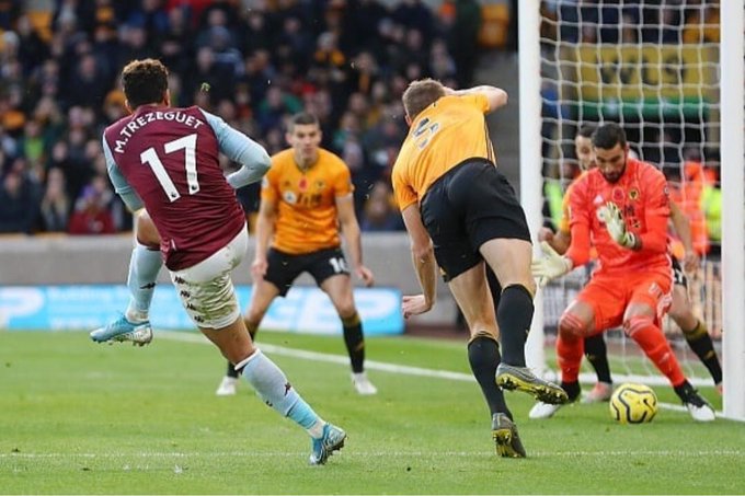 تريزيجيه لاعب أستون فيلا