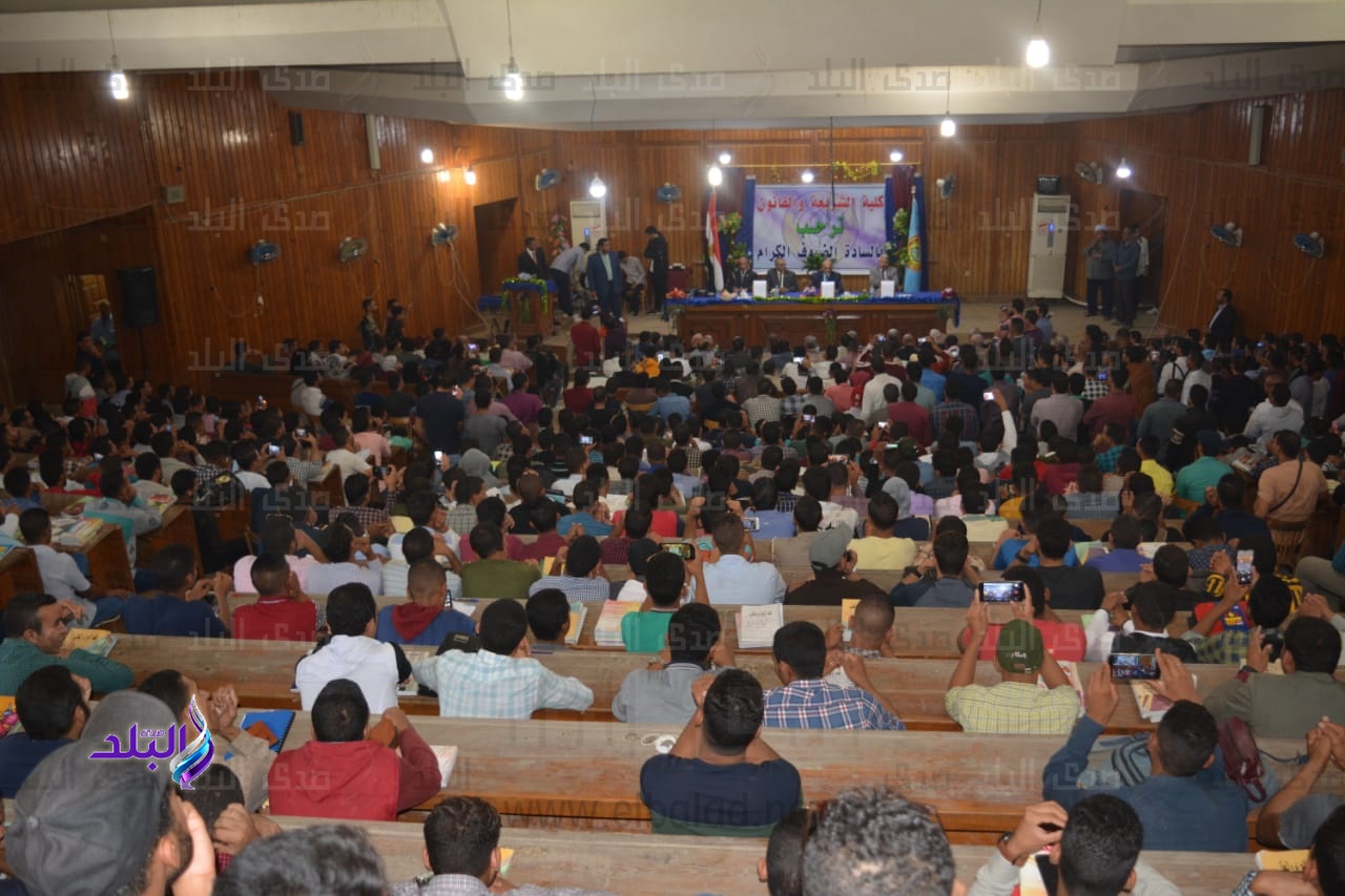 حضور كبير.. كلية الشريعة والقانون بأسيوط تحتفل بالمولد