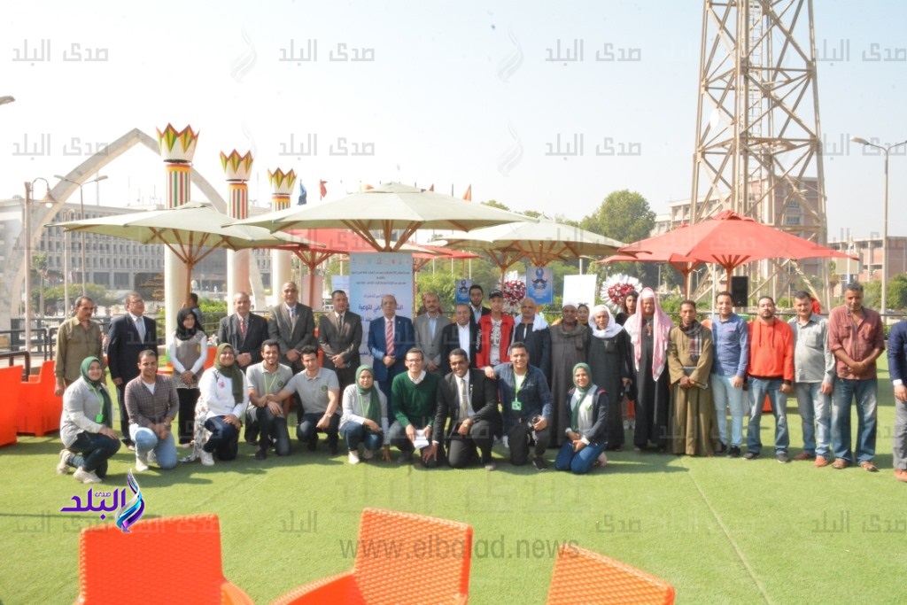 جامعة أسيوط تكرم محاربي السرطان من الرجال