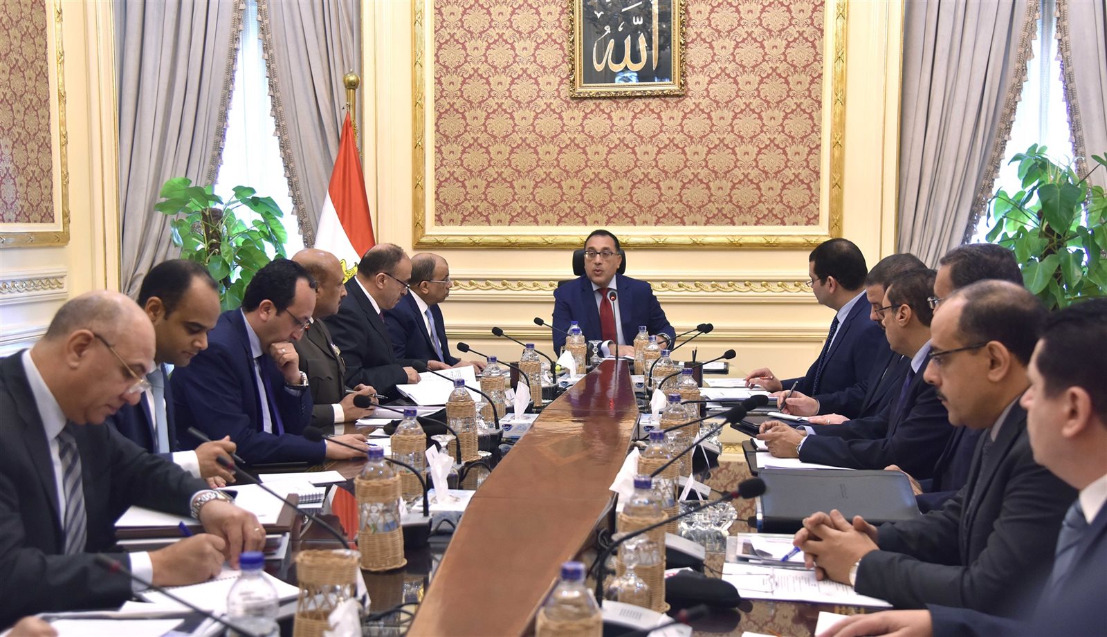 الدكتور - مصطفى مدبولي - رئيس مجلس الوزراء الدكتور - مصطفى مدبولي - رئيس مجلس الوزراء