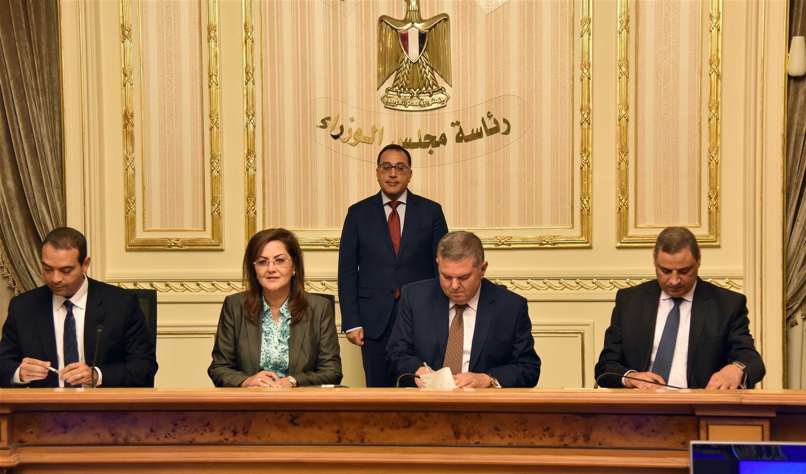 الدكتور - مصطفى مدبولي - رئيس مجلس الوزراء