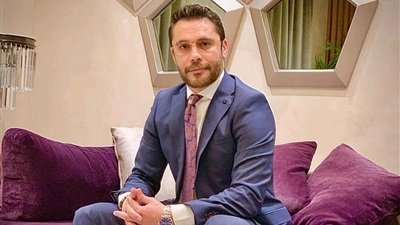 أحمد حسن 