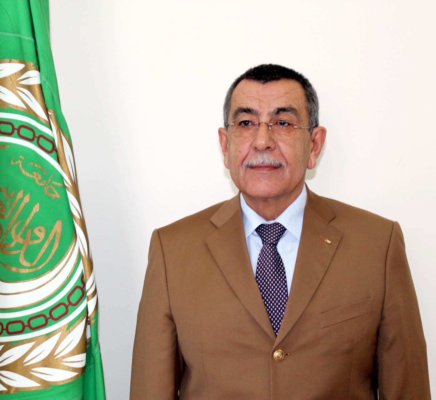 السفير سعيد أبو على السفير سعيد أبو على