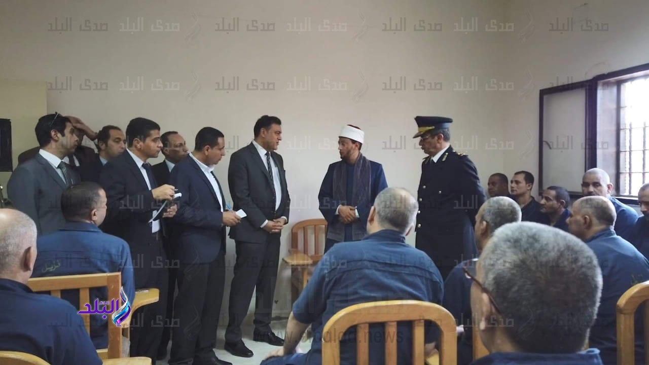 وفد من حقوق الغنسان يزور سجن جمصة وفد من حقوق الغنسان يزور سجن جمصة