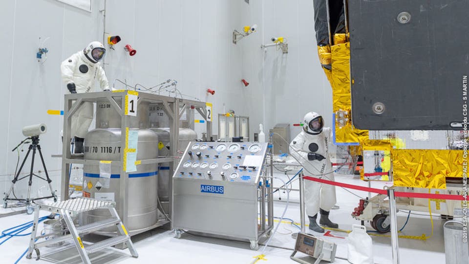 أول قمر صناعى مصرى