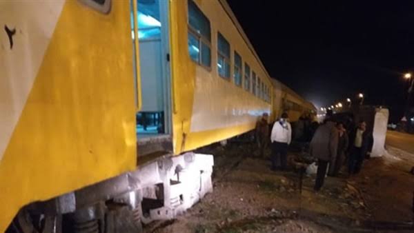 إصابة طالب سقط من قطار الركاب بدمنهور إصابة طالب سقط من قطار الركاب بدمنهور