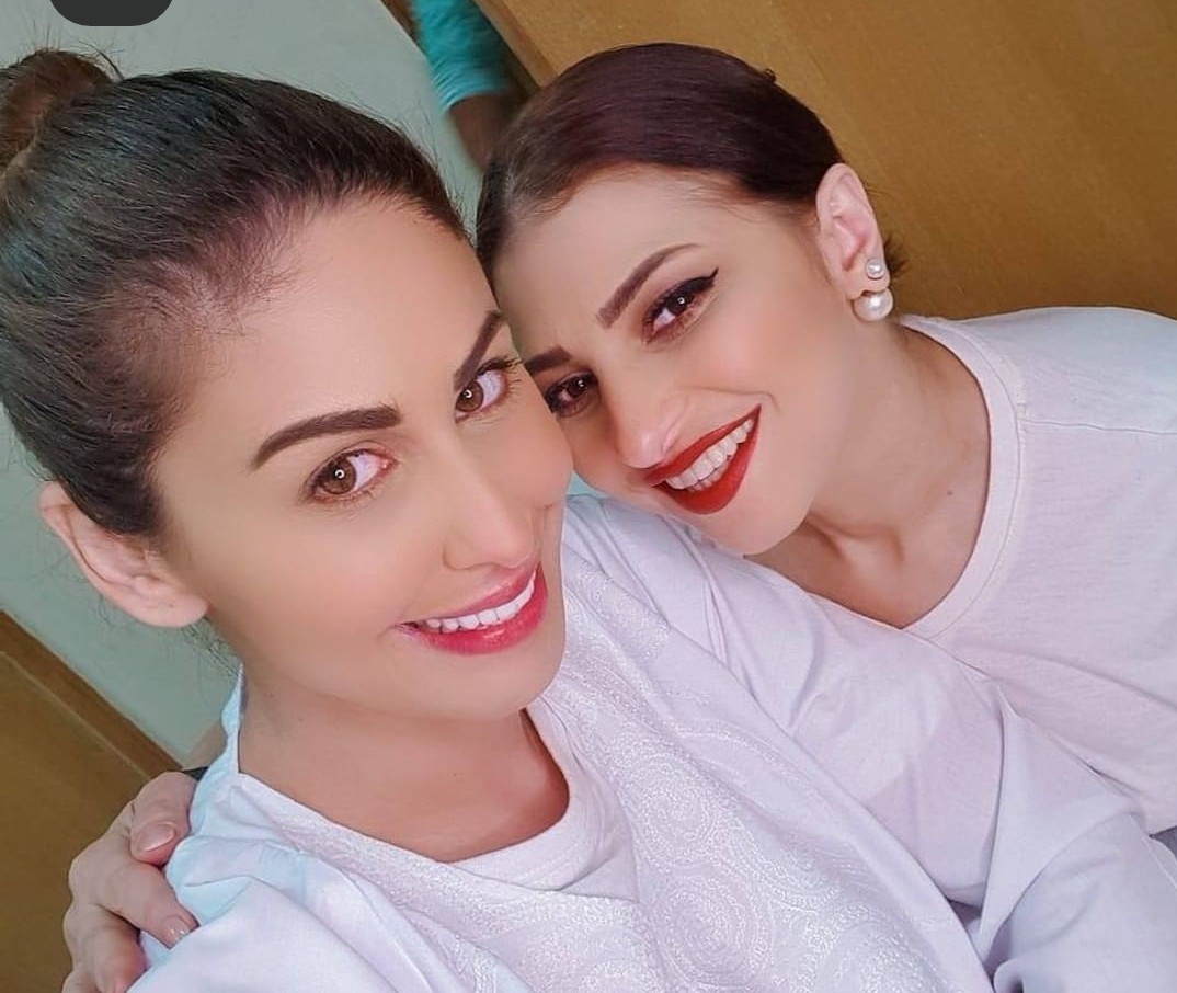 منة جلال و مى سليم منة جلال و مى سليم