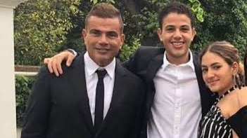 عمرو دياب وتوأمه عبدالله وكنزي عمرو دياب وتوأمه عبدالله وكنزي