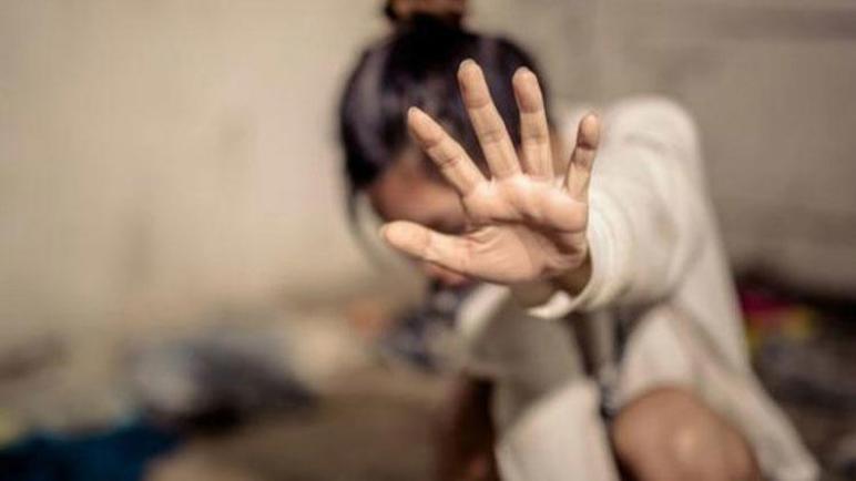 كشف عصابة لخطف فتيات الريكلام ومعاشرتهن بالإكراه كشف عصابة لخطف فتيات الريكلام ومعاشرتهن بالإكراه