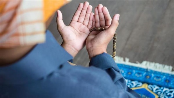 من أصابه هم أو غم.. عليه ترديد هذه الأدعية من أصابه هم أو غم.. عليه ترديد هذه الأدعية