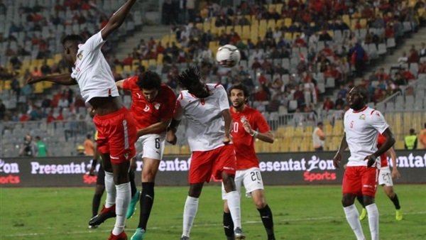 جانب من لقاء مصر وكينيا في برج العرب جانب من لقاء مصر وكينيا في برج العرب