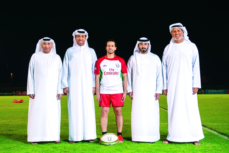 قيس الظالعي يتوسط أسامة الشعفار وطلال الشنقيطي قيس الظالعي يتوسط أسامة الشعفار وطلال الشنقيطي